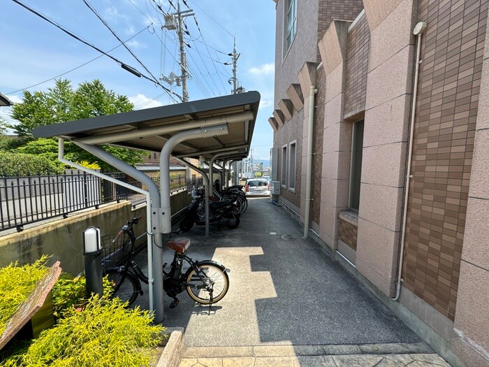 駐輪場 ランデュ－ル逆瀬川