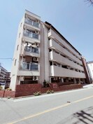 新橋ハイツの外観