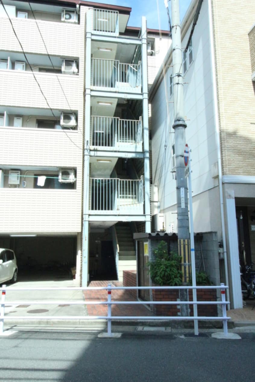 エントランス部分 新橋ハイツ