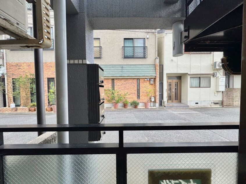 室内からの展望 プチフ－ル木津屋橋