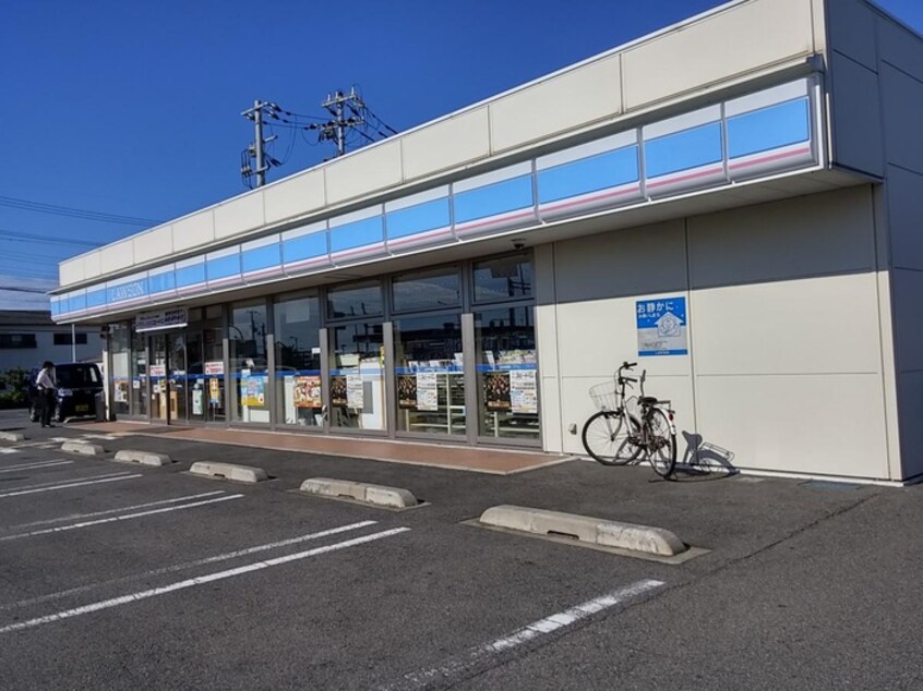 ローソン三ツ松南店(コンビニ)まで950m ヴェルクール貝塚