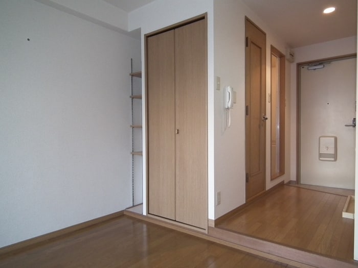 居室 ｱﾋﾞﾀｼｵﾝ・F