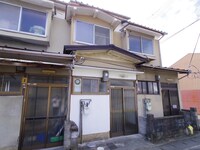 向島立河原町貸家