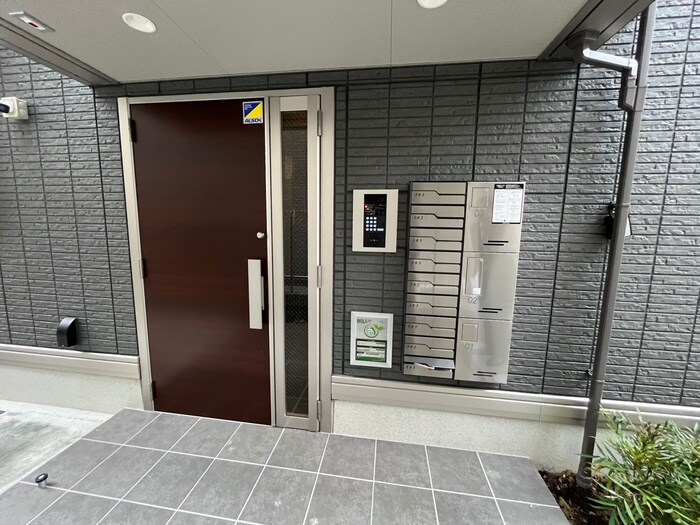 エントランス部分 GRAMM桂北滝川B棟