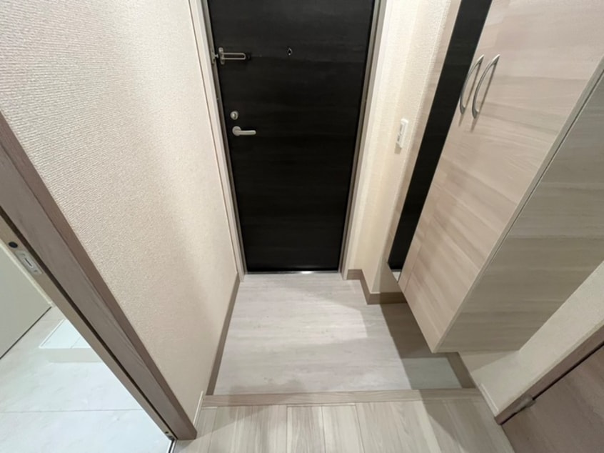 玄関 GRAMM桂北滝川B棟