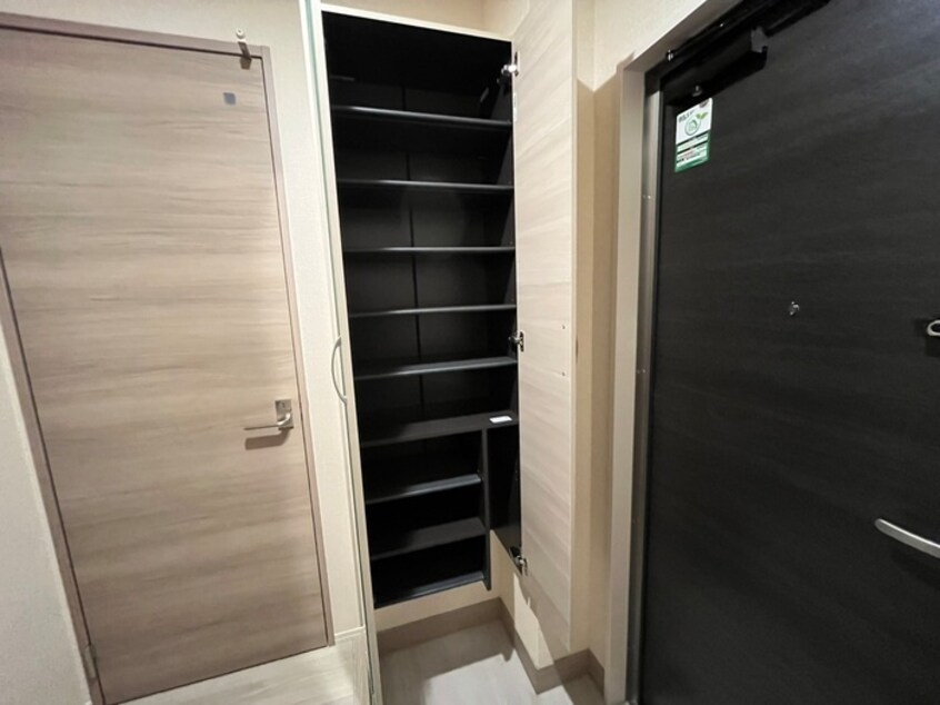 靴箱 GRAMM桂北滝川B棟