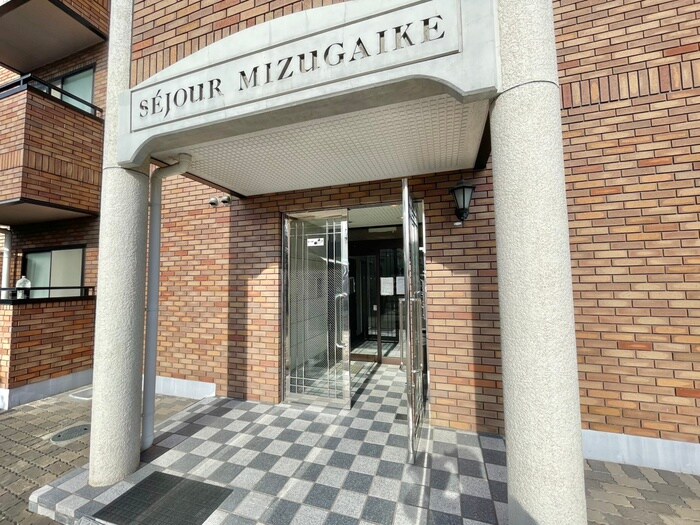 エントランス部分 セジュール水賀池