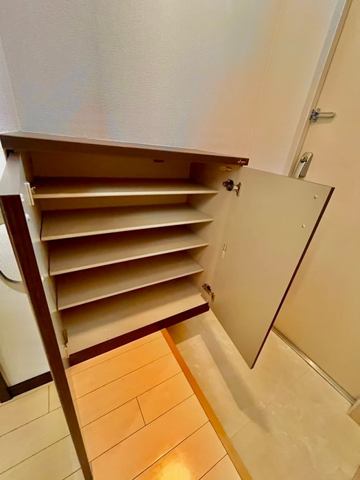 靴箱 Ｙｓ　Ｂｉｚ　りんくう