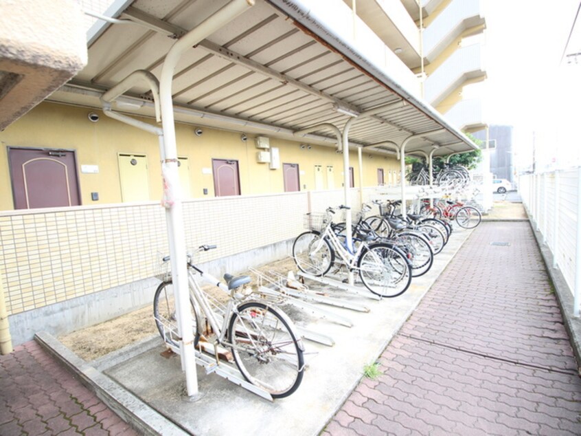 駐輪場 エフォールヒロ