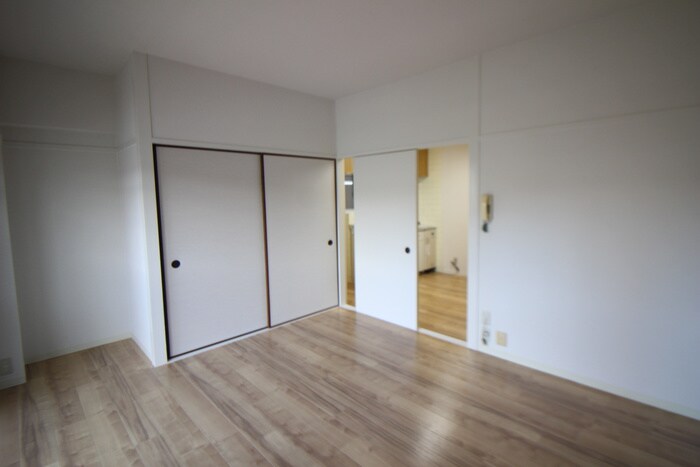 居室 三東マンション