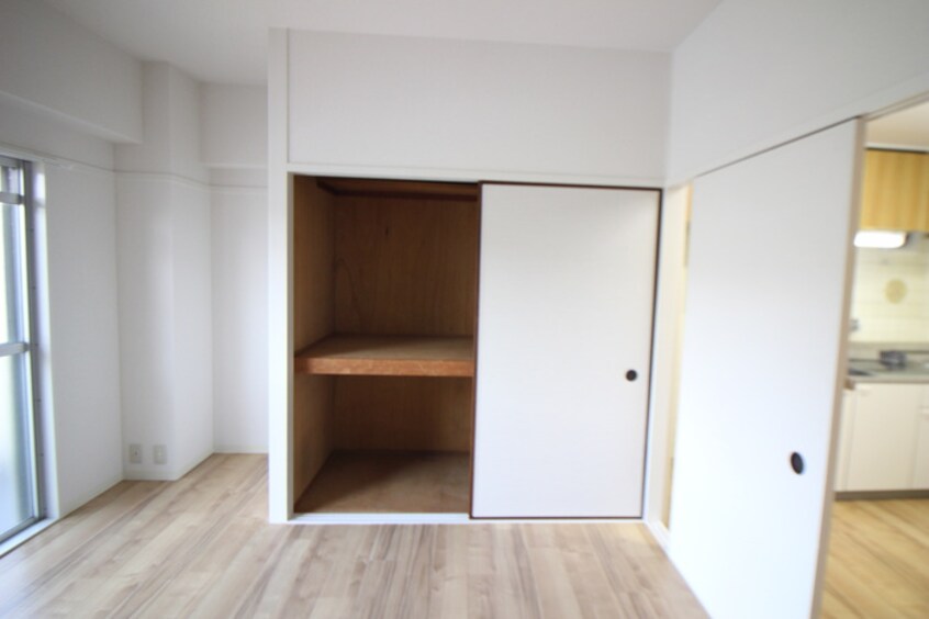収納 三東マンション