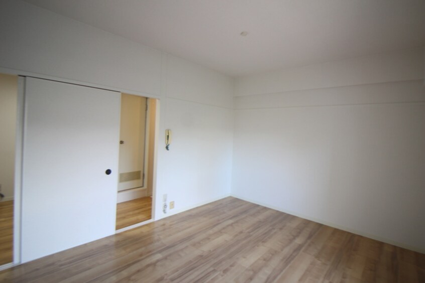 居室 三東マンション