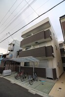 クロ－バ－ハイツの外観