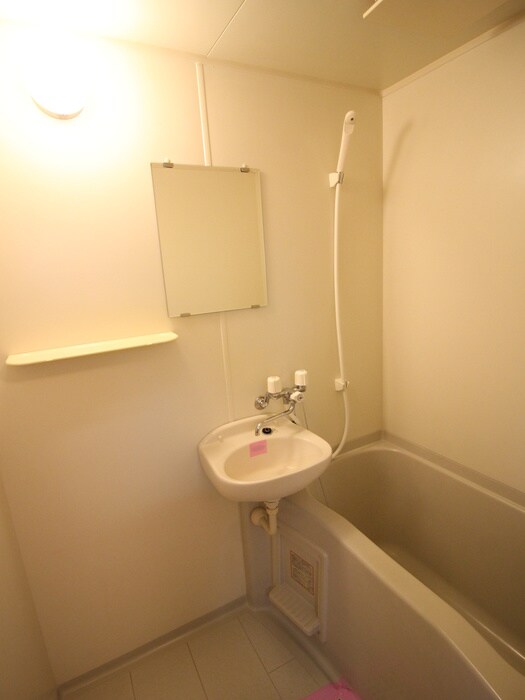 バス／シャワールーム等 メゾンクリサンテーム