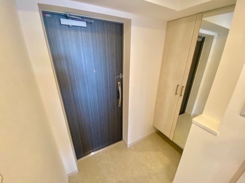 玄関 ｽﾌﾟﾗﾝﾃﾞｨｯﾄ中之島DUE