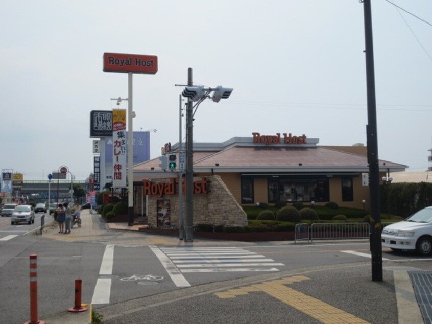 ロイヤルホスト泉佐野店(その他飲食（ファミレスなど）)まで450m ｌｅ　ｃｈｅｚ　ｍｏｉ