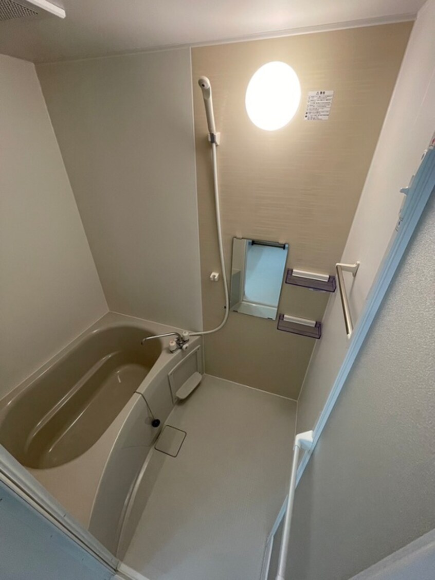 バス／シャワールーム等 セラフィーメゾン郡元町