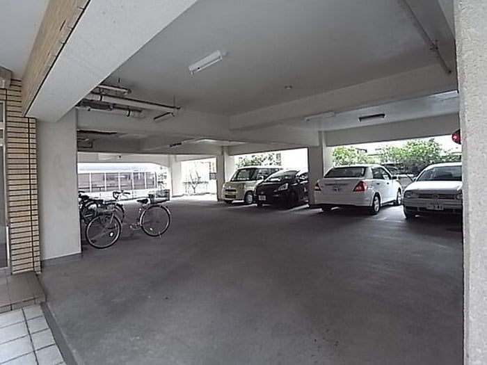 駐車場 ヴィーブル新在家