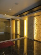 エントランス部分 Ｗ．Ｏ．Ｂ．　ＵＭＥＤＡ