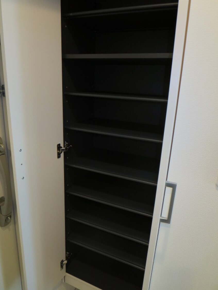 靴箱 Ｗ．Ｏ．Ｂ．　ＵＭＥＤＡ