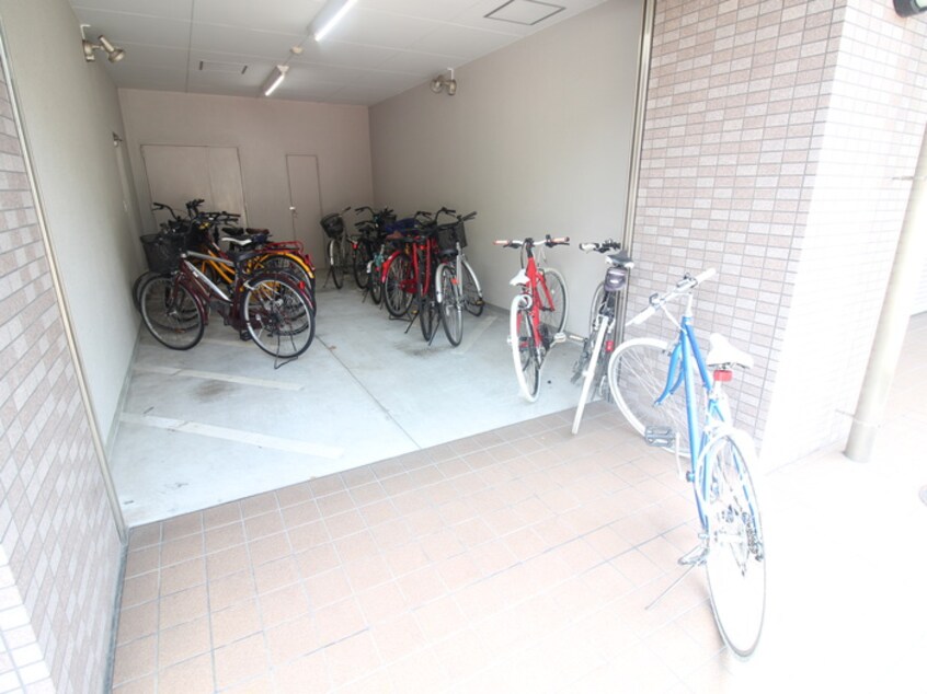 駐輪場 プランド－ルＳａｋａｅⅡ
