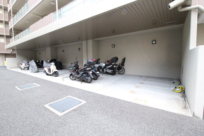 バイク置き場 エステムコ－ト香里園(511)