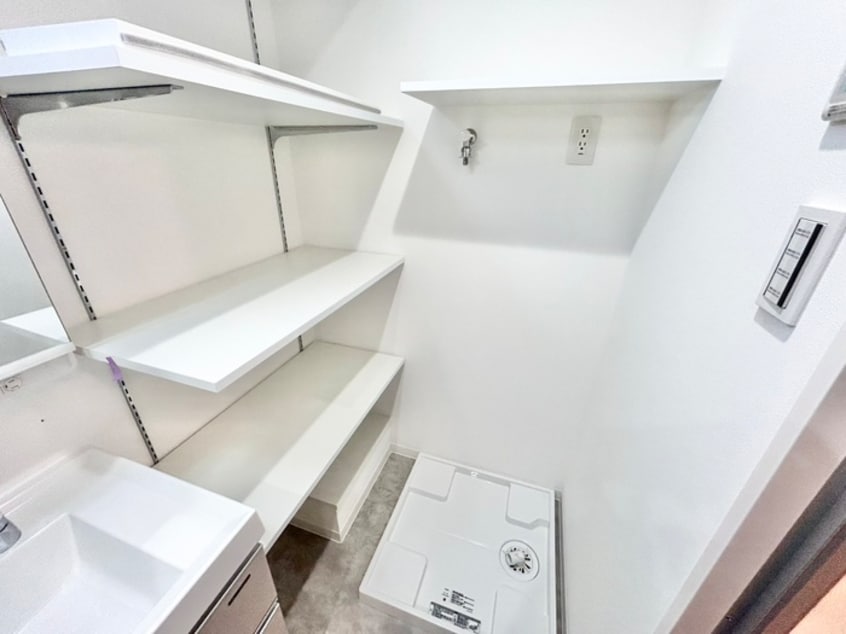 洗濯機置場 ＡＬＺＡ西天満