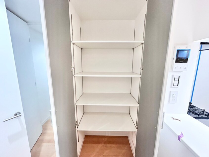 収納 ＡＬＺＡ西天満