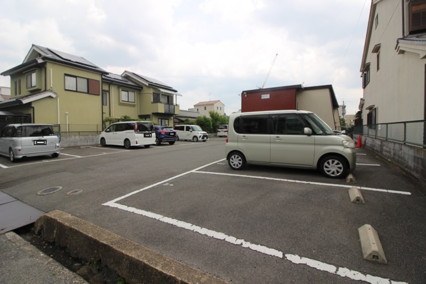 駐車場 男山フラット