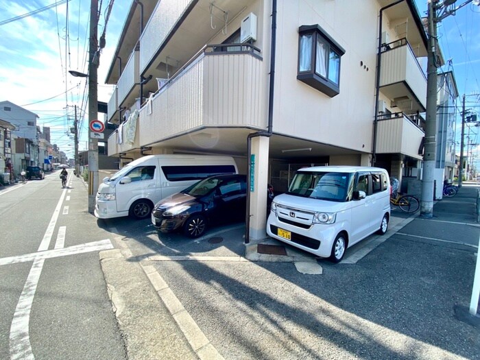 駐車場 ルミエ－ル穂積