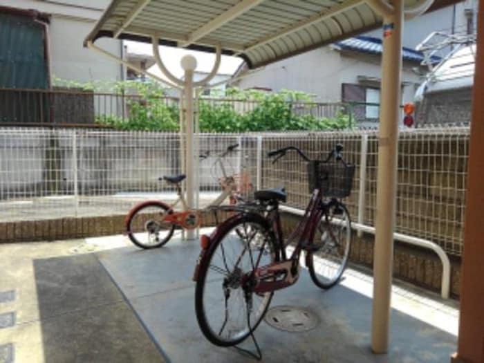 駐輪場 エミ－ユⅠ
