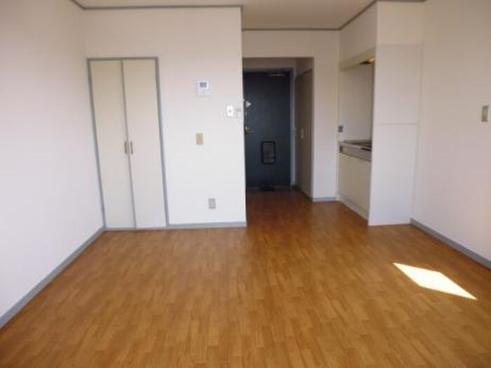 居室 ジ－ニアス上の丸