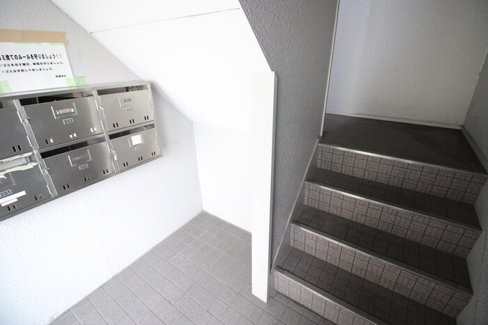 エントランス部分 ジ－ニアス上の丸