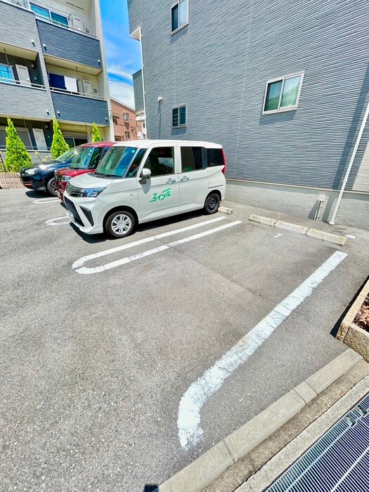 駐車場 リアン鳳