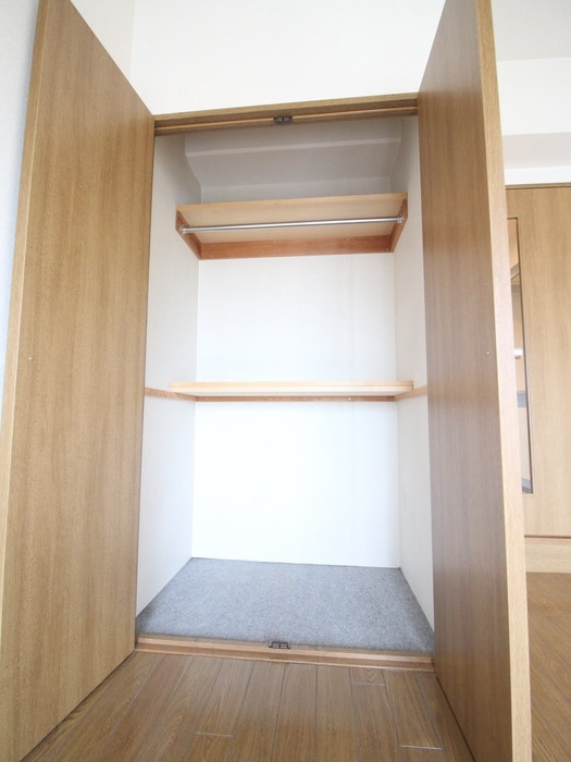 収納 カ－サ・ソラッツォⅡ番館