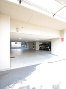 駐車場 ｼｬﾙﾏﾝﾌｼﾞｽﾏｰﾄﾖｼﾀｴｷﾏｴｽﾃｰｼｮﾝﾌﾞﾗｲﾄ