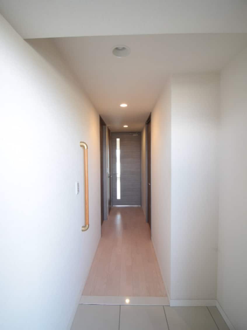 廊下 ｼｬﾙﾏﾝﾌｼﾞｽﾏｰﾄﾖｼﾀｴｷﾏｴｽﾃｰｼｮﾝﾌﾞﾗｲﾄ