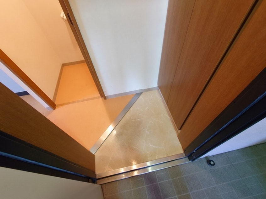 玄関 ベルエア－塚本