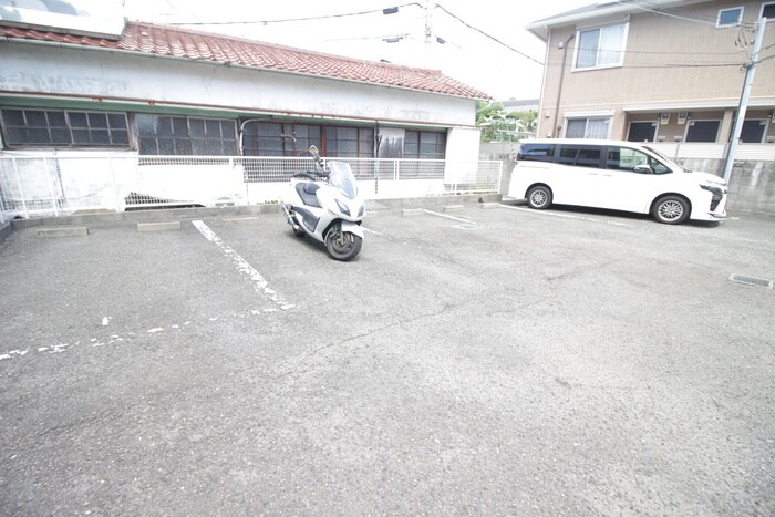 駐車場 クレール名谷