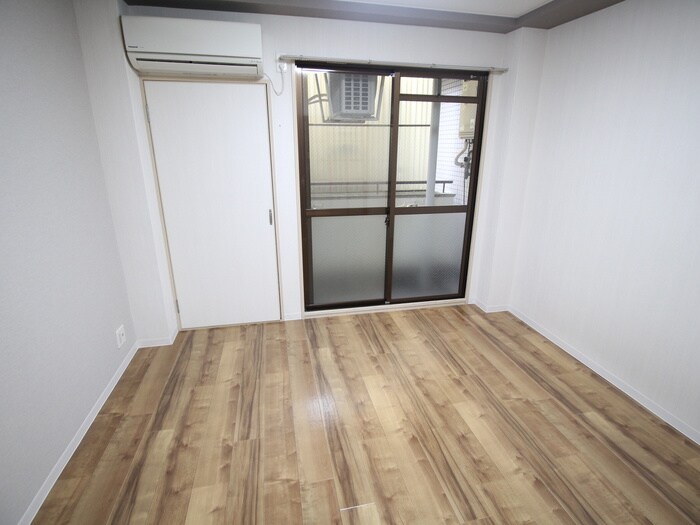 居室 メゾンマルシン