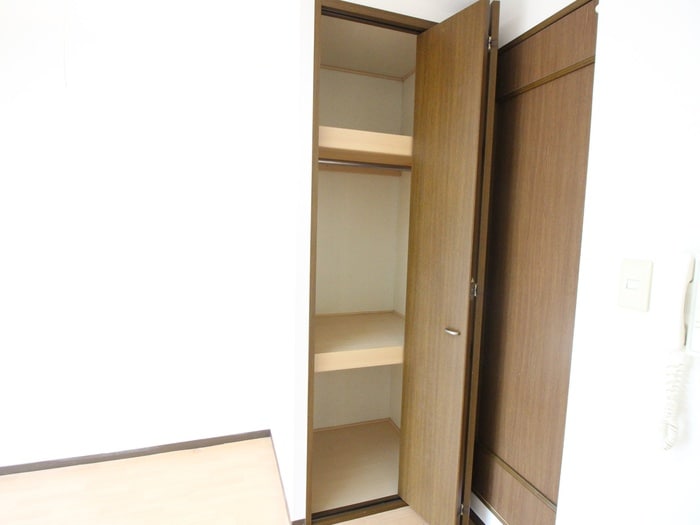 収納 グレ－スコ－ト寺之内