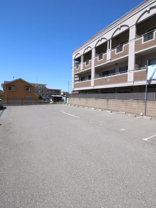 駐車場 コ－トレジデンス