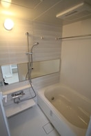 バス／シャワールーム等 江坂　和（nagomi)