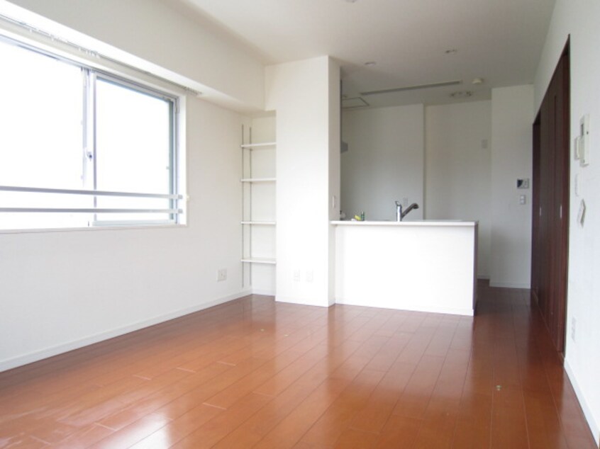 居室 ルクシ－ル伊丹