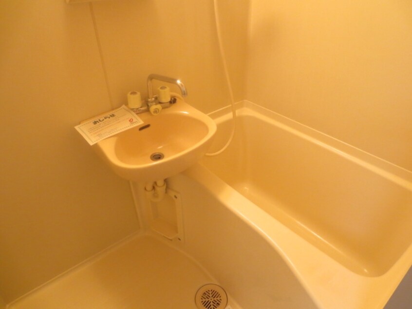 バス／シャワールーム等 レーヴメゾン