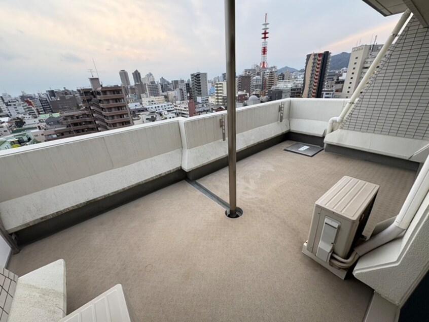ベランダ・バルコニー アドバンス神戸湊町（1001）