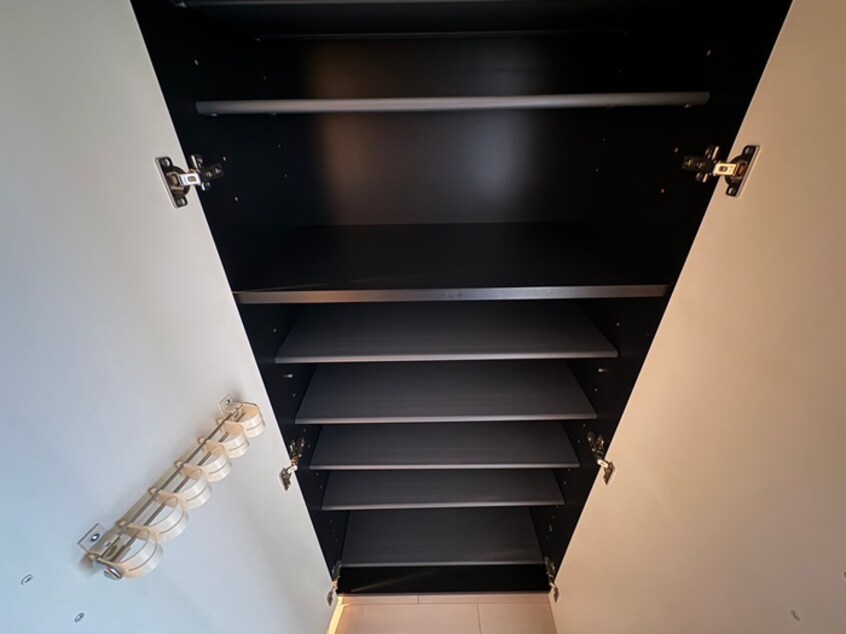 靴箱 アドバンス神戸湊町（1001）