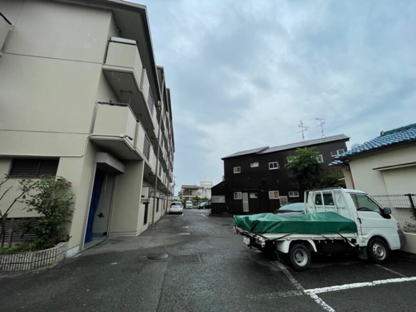 駐車場 バーンフリート寝屋川