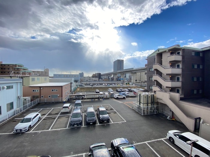 室内からの展望 シェル・グリーズ城南