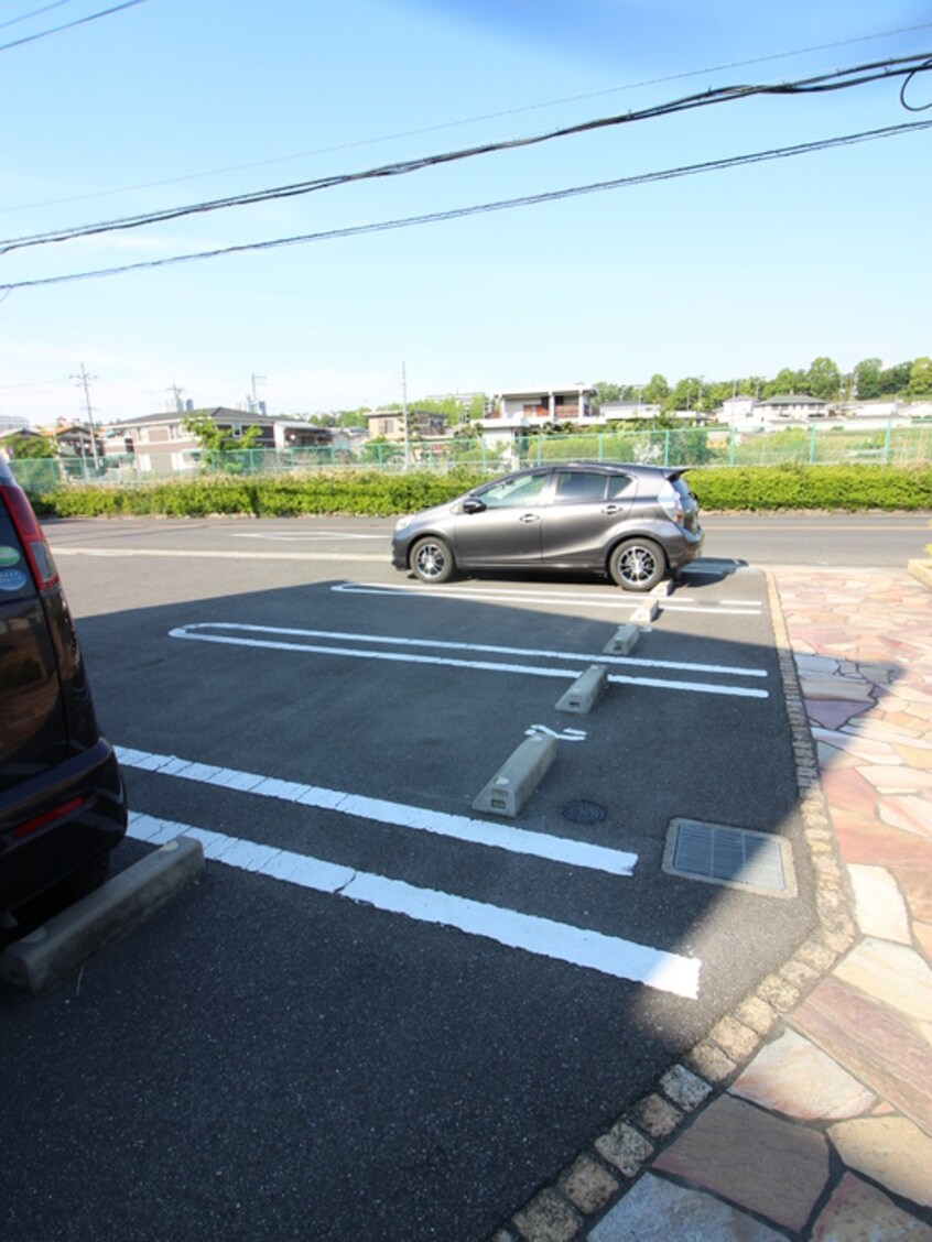 駐車場 リバーサイド　レジデンス　ＴＵ